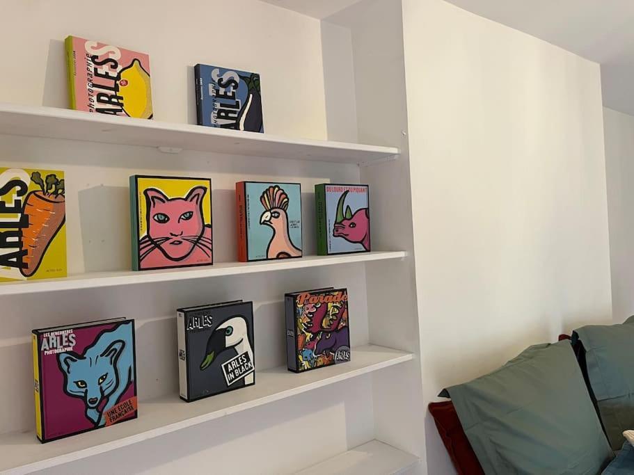 Appartement A Pied Du Centre Avec Place De Parking 阿爾勒 外观 照片