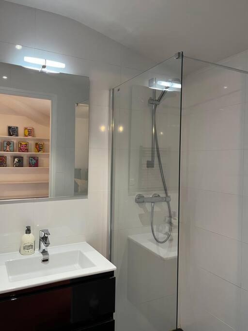 Appartement A Pied Du Centre Avec Place De Parking 阿爾勒 外观 照片